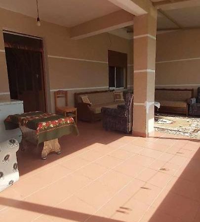 Guest House Aferdita Beqiri Μπεράτ Εξωτερικό φωτογραφία